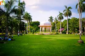 Public Gardens / పబ్లిక్ గార్డెన్స్